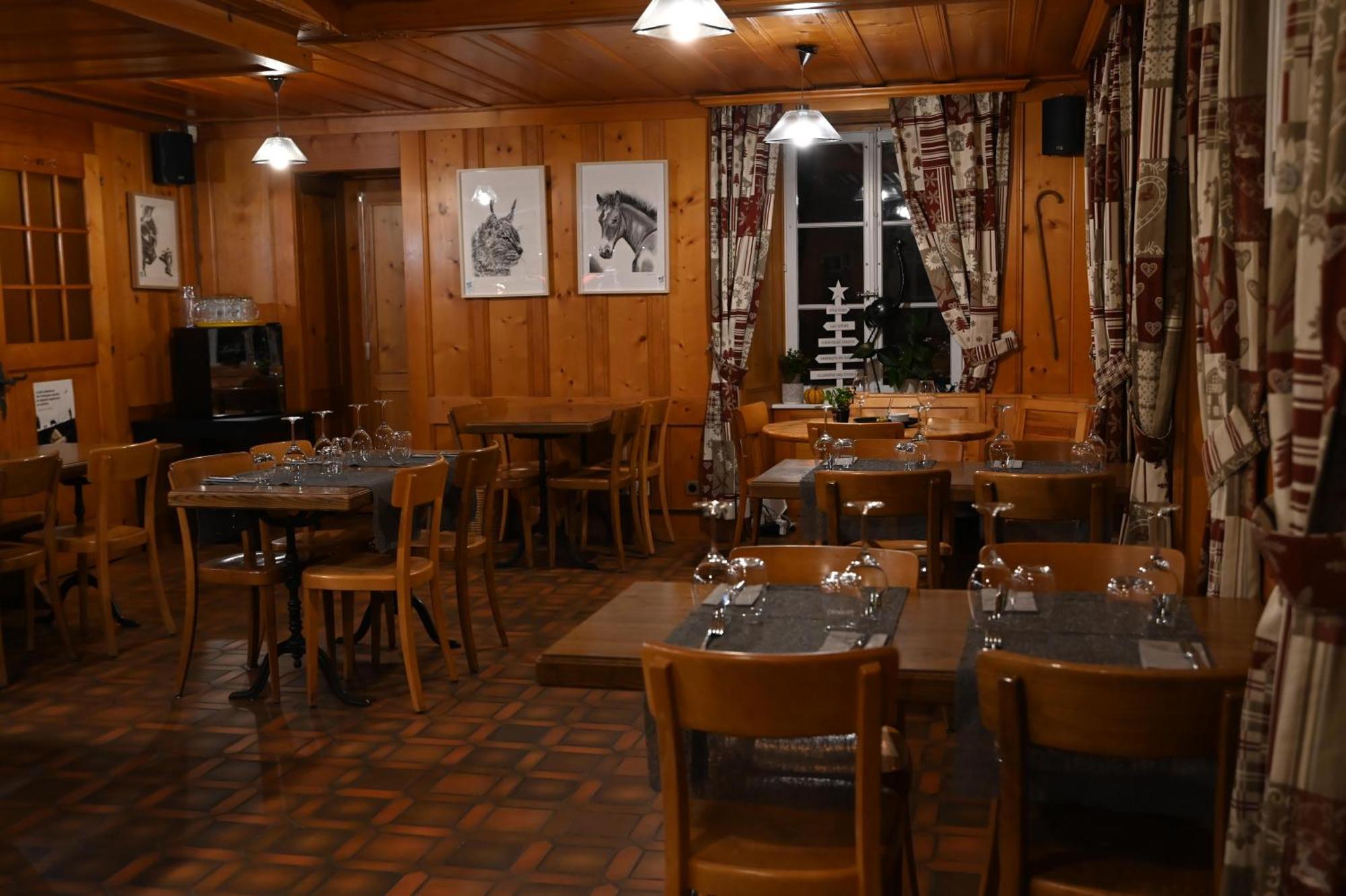Albeuve Auberge De L'Ange מראה חיצוני תמונה