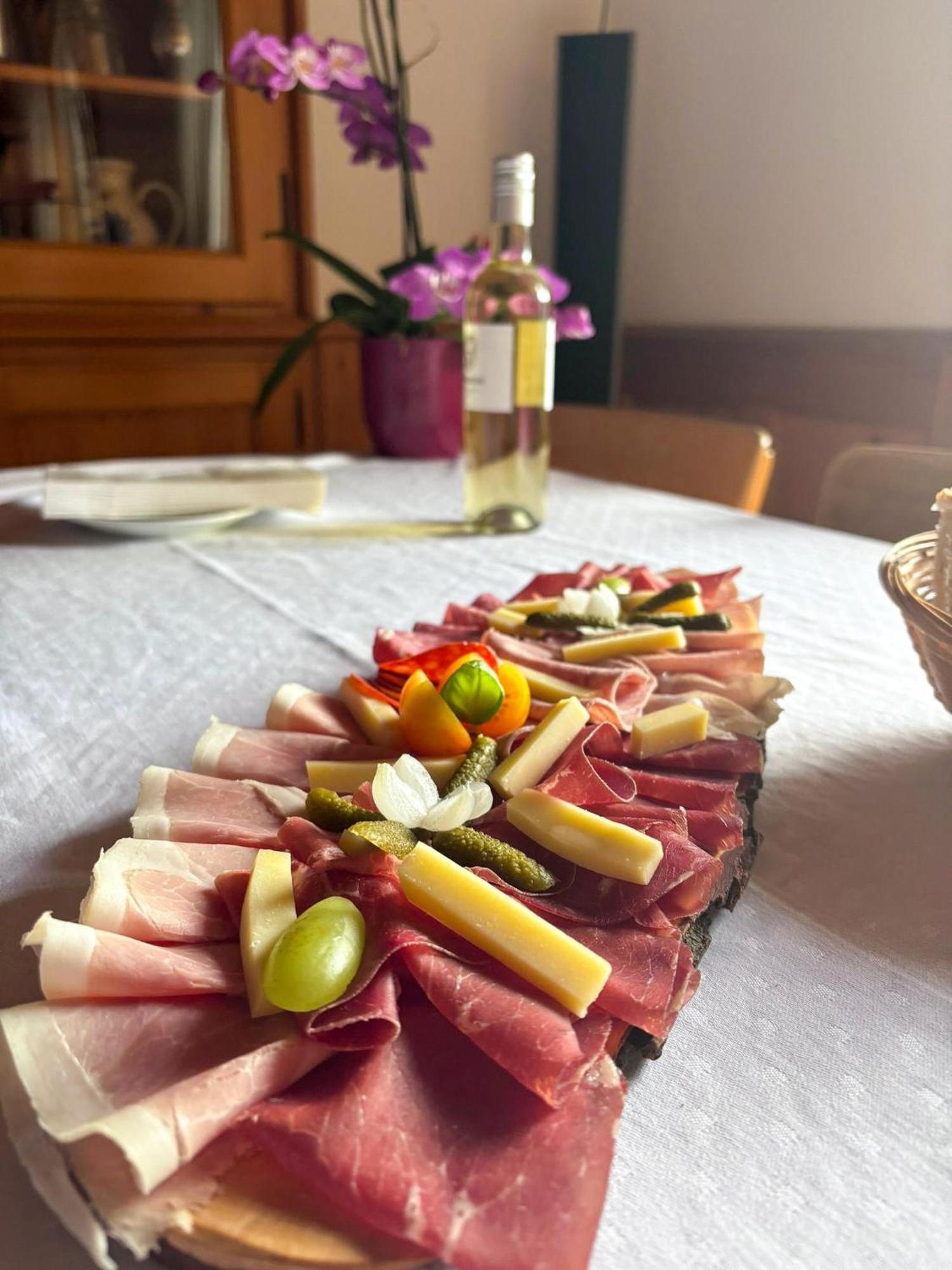 Albeuve Auberge De L'Ange מראה חיצוני תמונה
